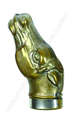 A silver plated brass novelty vesta Image 1++