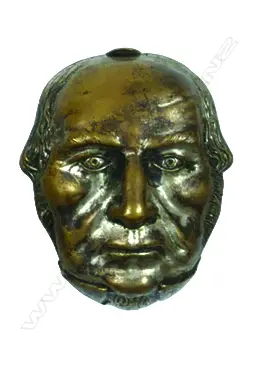 A silver plated novelty vesta Image 1++