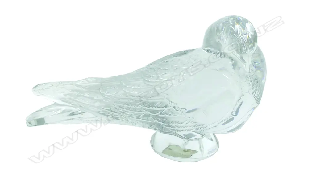 A Lalique glass 'Pigeon Gand' Image 1++