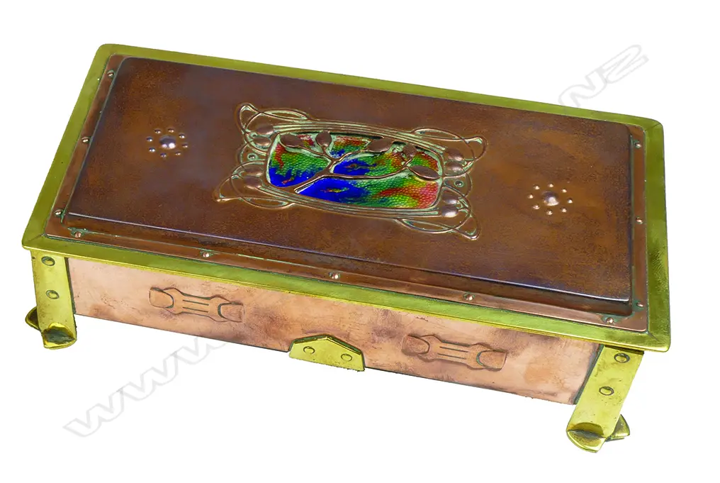 A good Arts & Crafts copper Image 1++