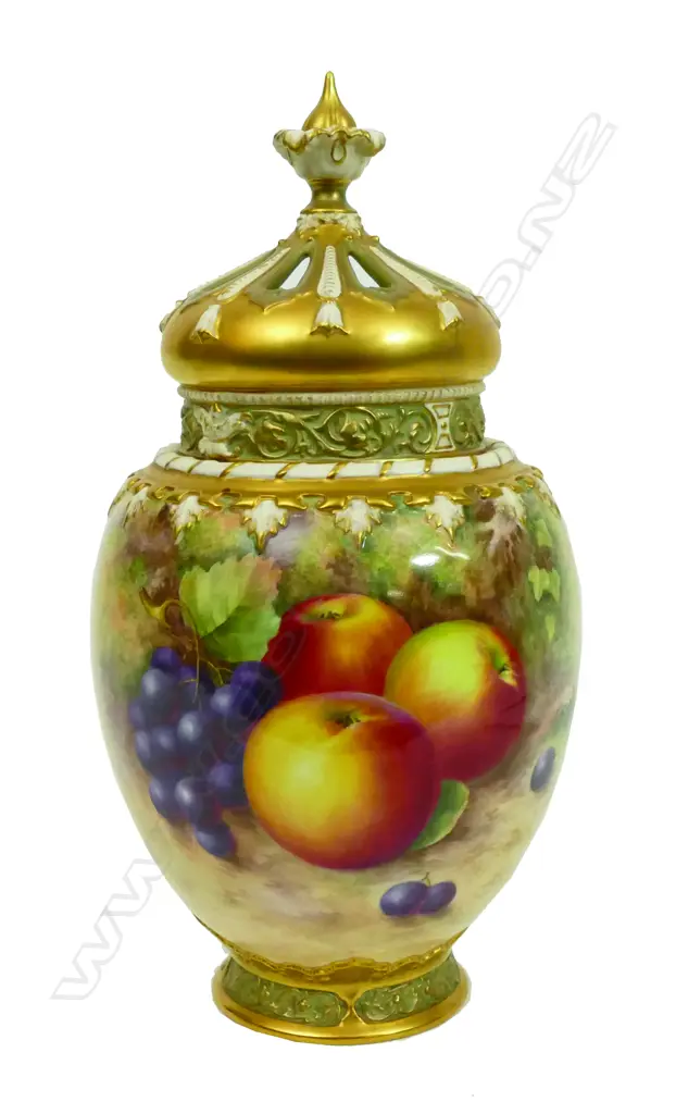 An impressive Royal Worcester pot pourri and cover painted by Harry Ayrton Image 1++