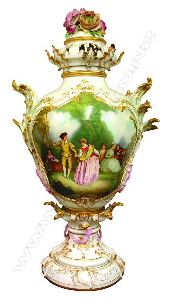 A large rare and impressive German 19thC Berlin KPM Exhibition urn vase with cover Image 1++