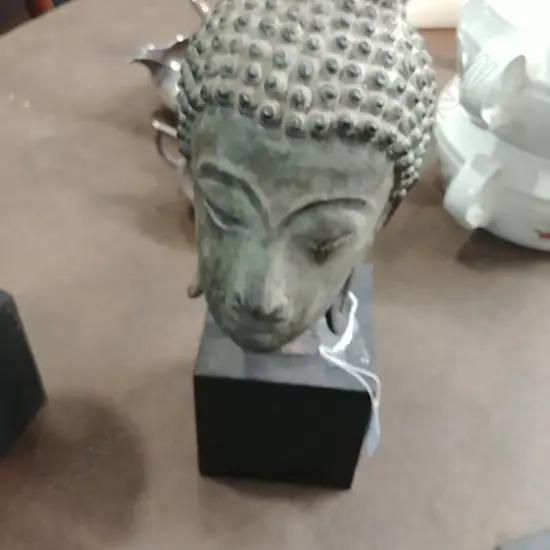 An old bronze Thai Bodhisattva head