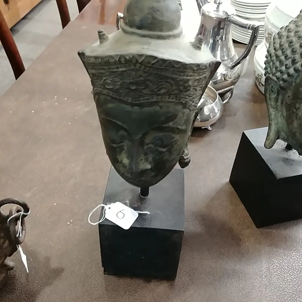 An old Thai bronze bodhisattva head Image 1++