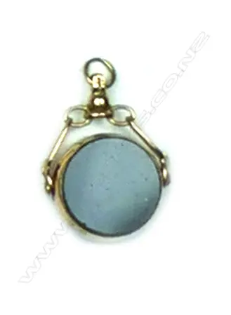 A Victorian 9ct. rose gold Image 1++