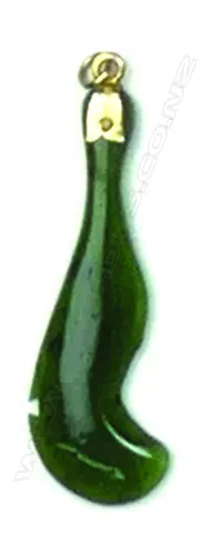 A greenstone and gold pendant Image 1++