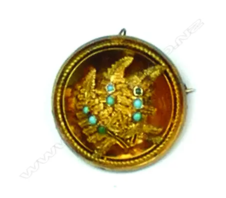 A Victorian gilded 18ct. yellow gold and turquoise fernleaf brooch Image 1++