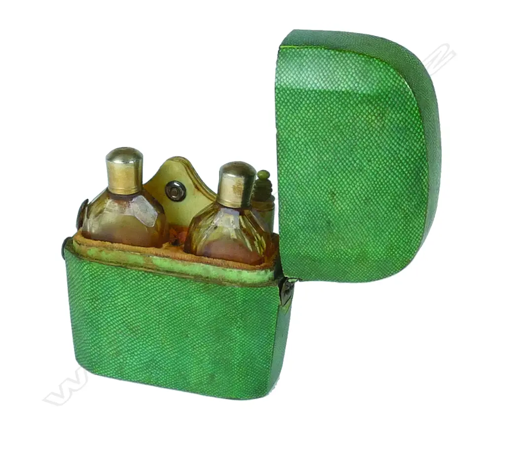 A 19thC Shagreen cased lady's travelling perfume bottle and note pad set Image 1++