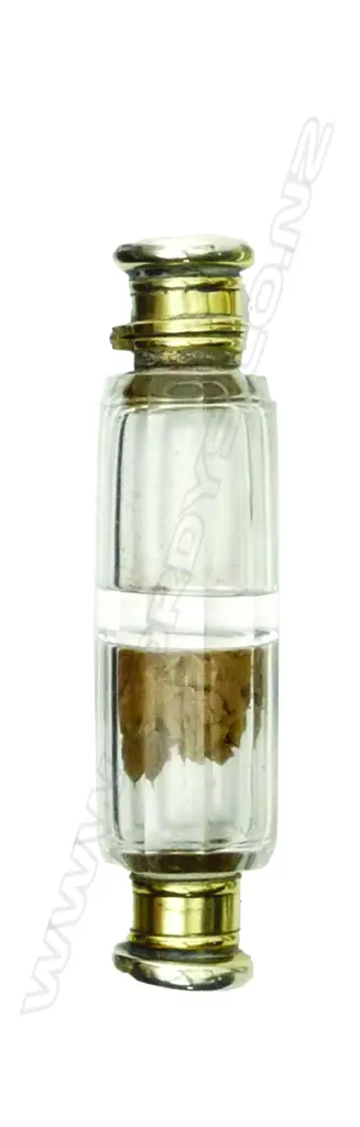 A 19thC silver gilt and clear glass double ended scent bottle Image 1++