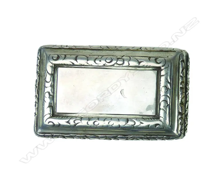 A George IV silver heavy snuff box Image 1++