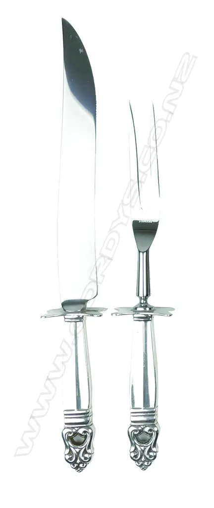 An American 'International Silver Co.' Sterling handled carving knife and fork Image 1++