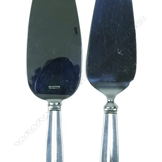 Two American 'International Silver Co.' Sterling handled cake slices