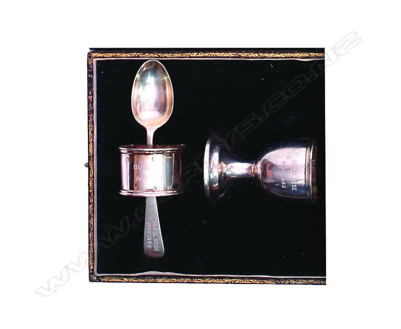 An Indian silver christening set of egg cup Image 1++