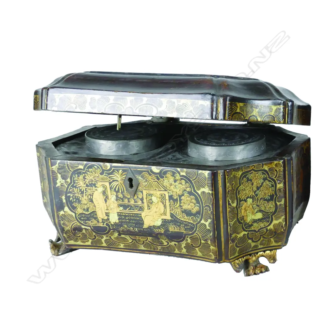 A Chinese two-compartment tea caddy Image 1++