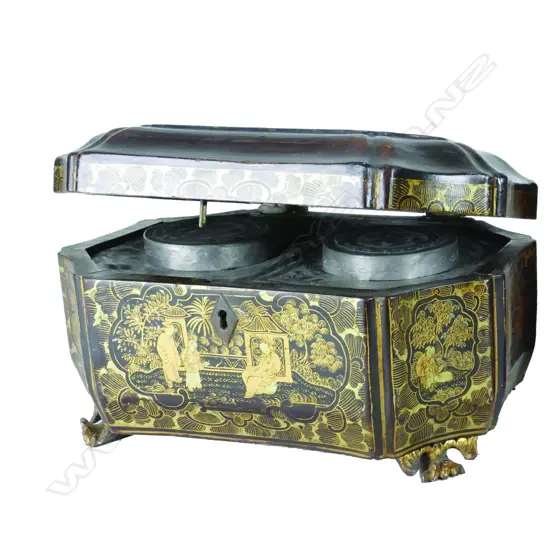 A Chinese two-compartment tea caddy