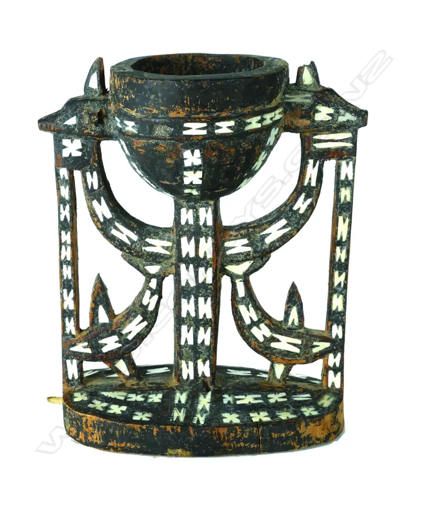An old Solomon Islands carved wood and mother-of-pearl inlaid chalice Image 1++