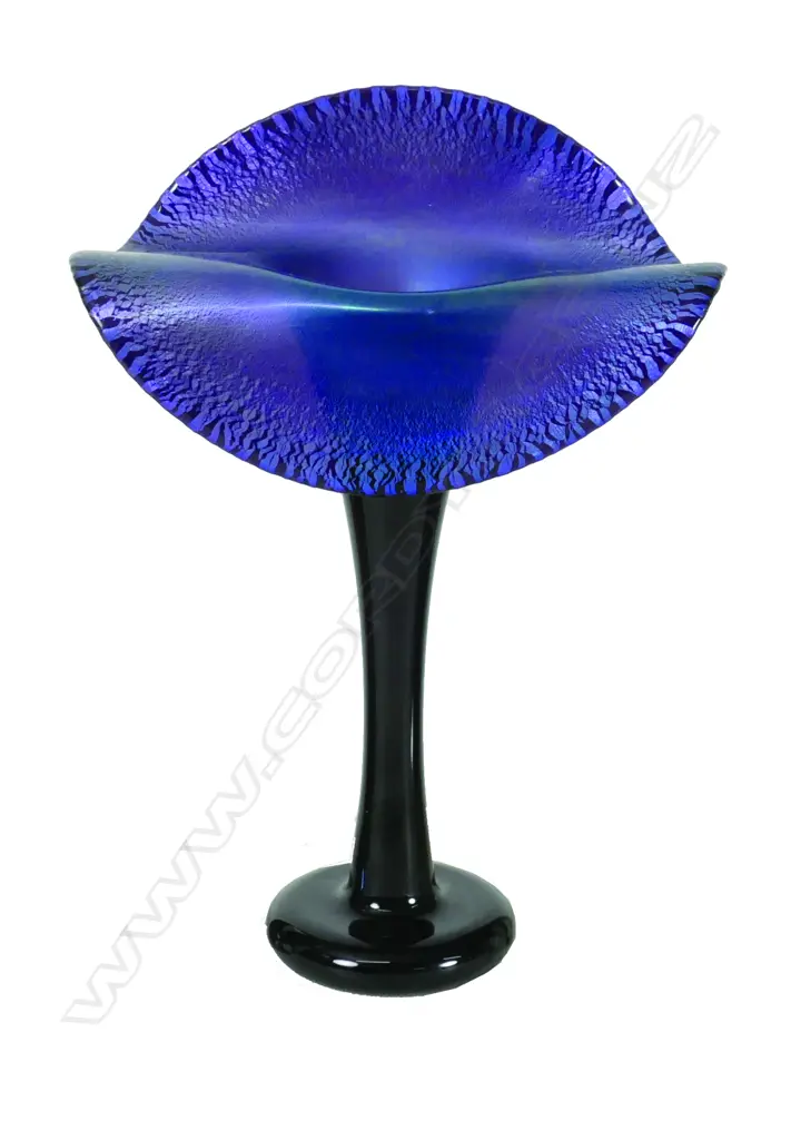 Garry Nash Jack-in-the-Pulpit vase Image 1++