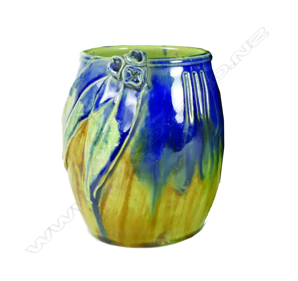 A barrel shaped vase by Remued Image 1++