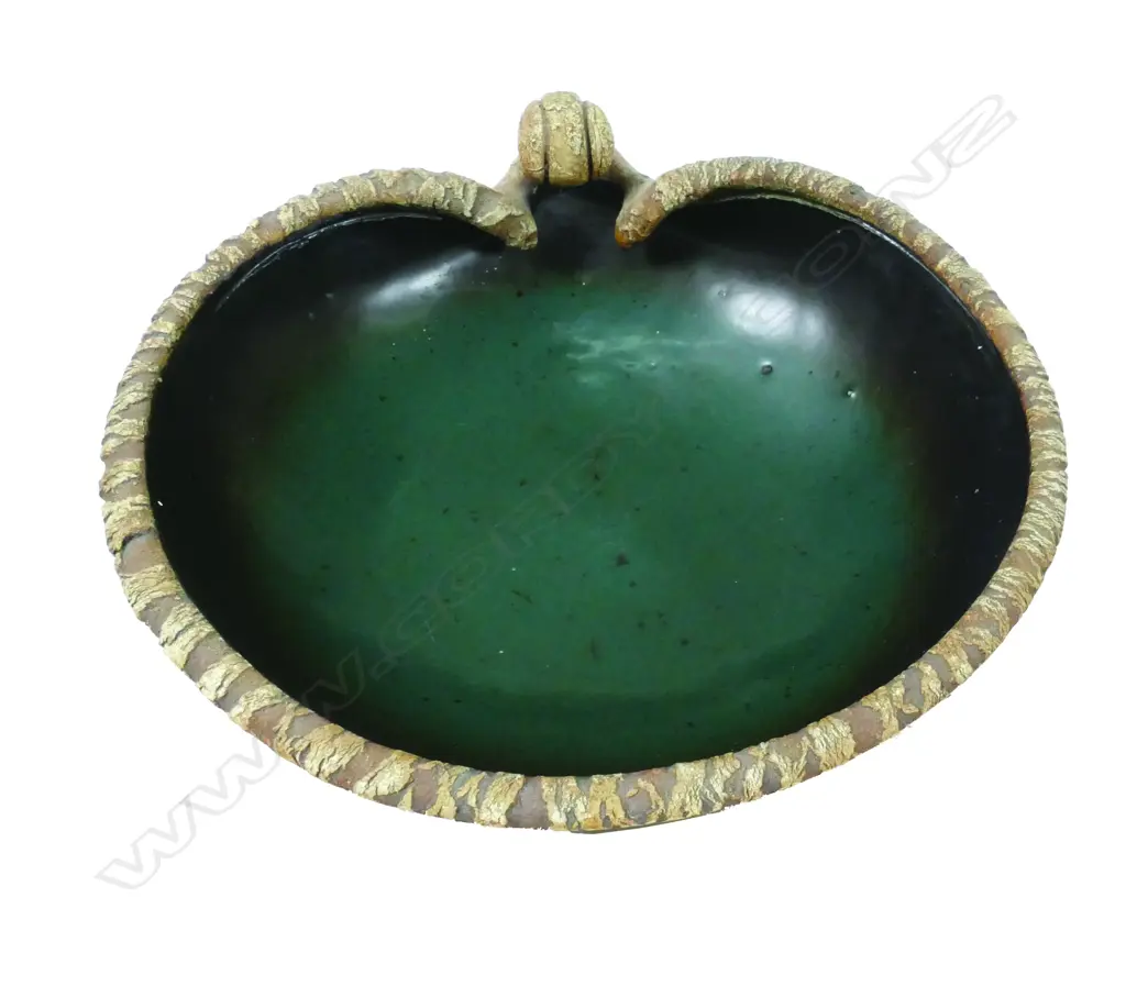 A Len Castle Avian bowl Image 1++