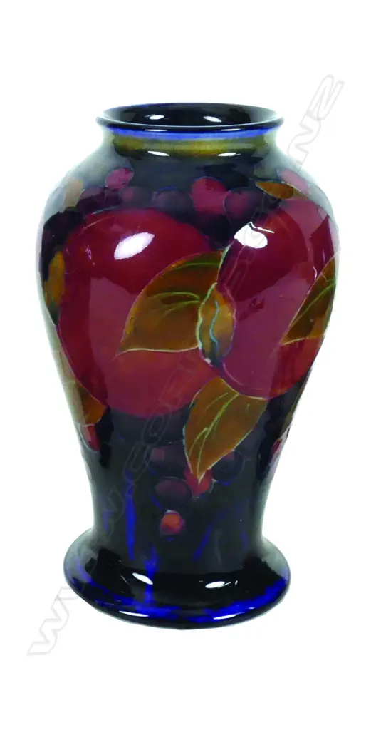 MOORCROFT  POMEGRANATE VASE Image 1++