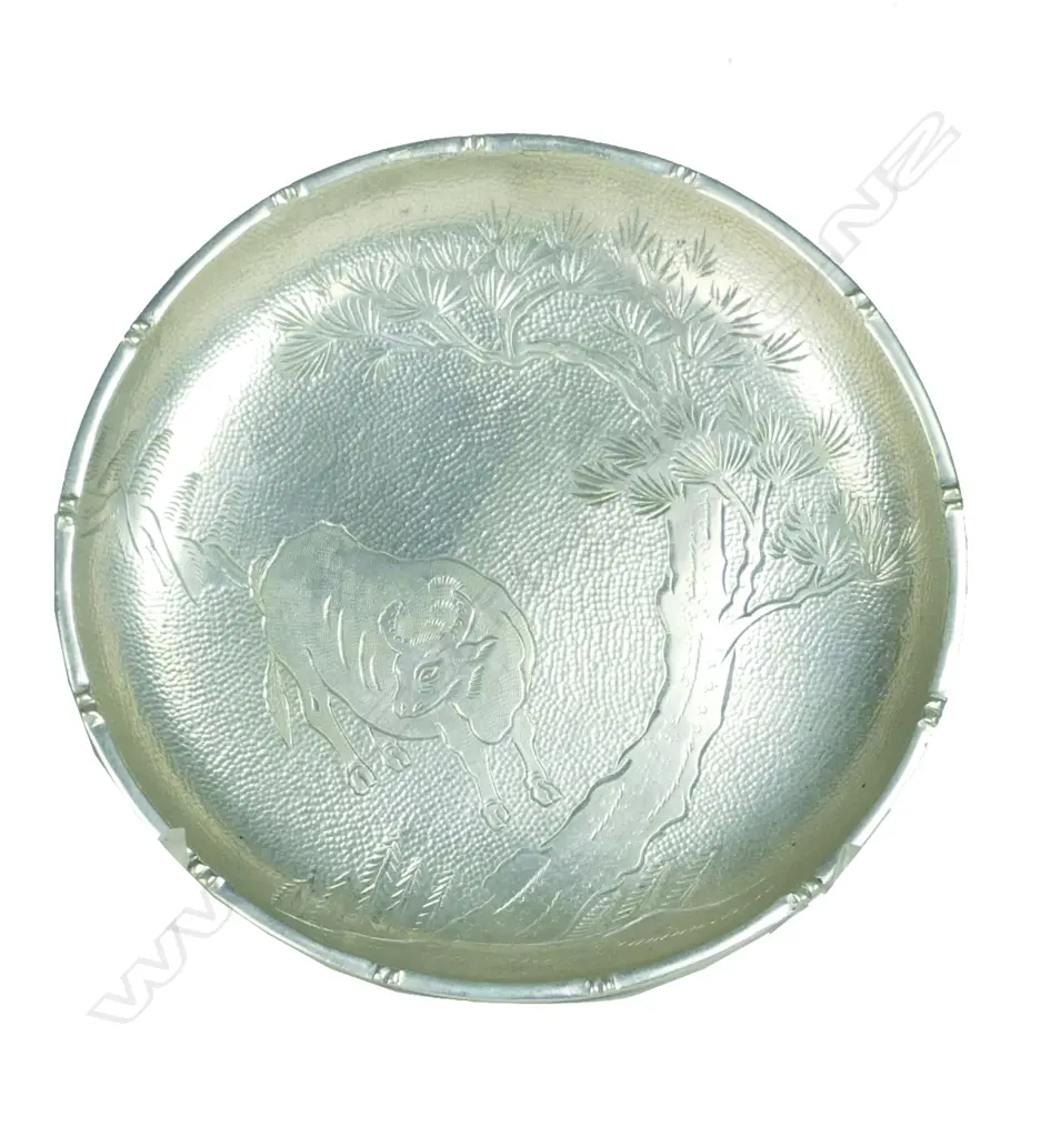 A small fine quality Chinese circular silver dish Image 1++
