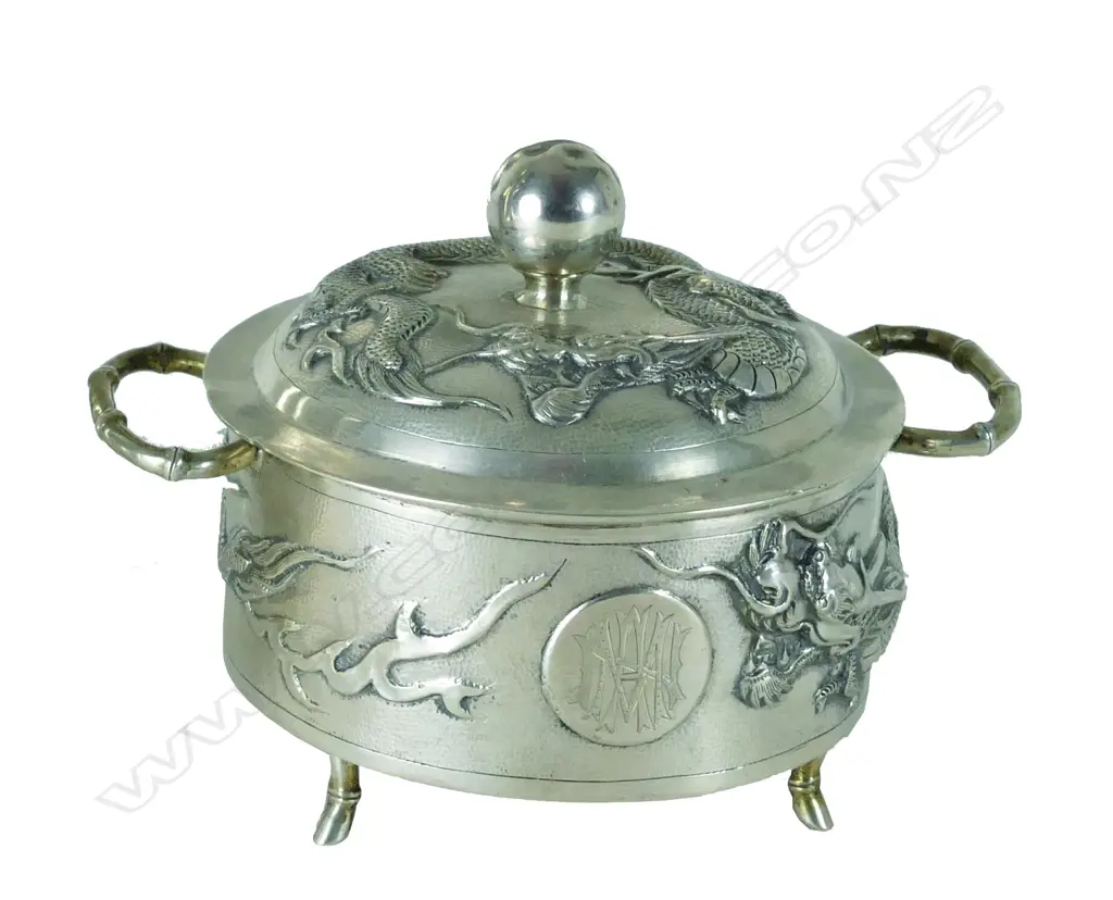A Chinese silver two-handled circular lidded dish Image 1++