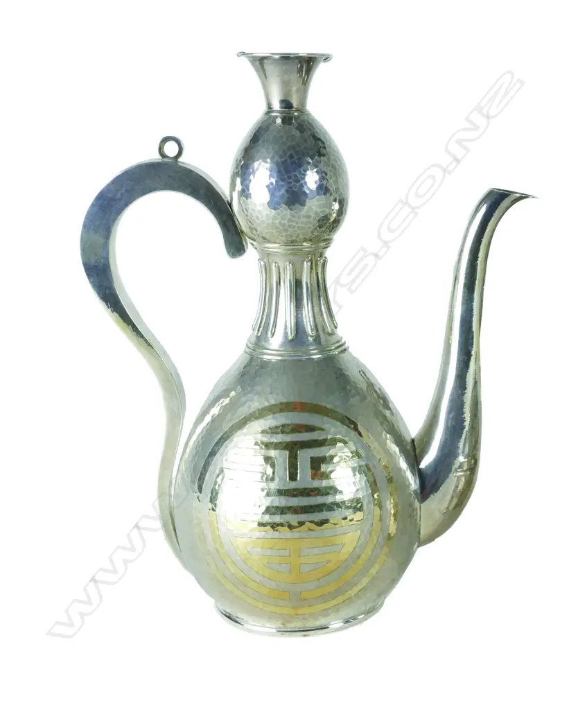 A Chinese silver double gourd form ewer Image 1++
