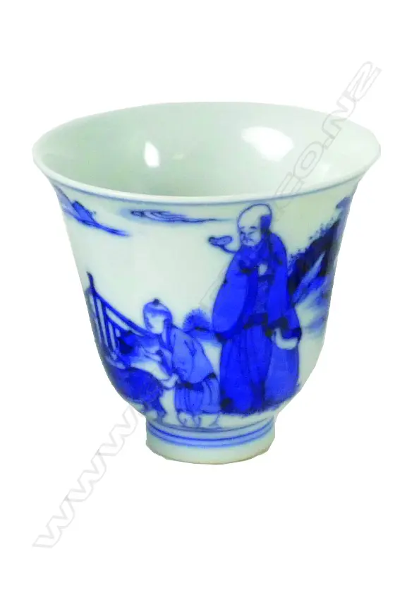 A Chinese porcelain wine cup Image 1++