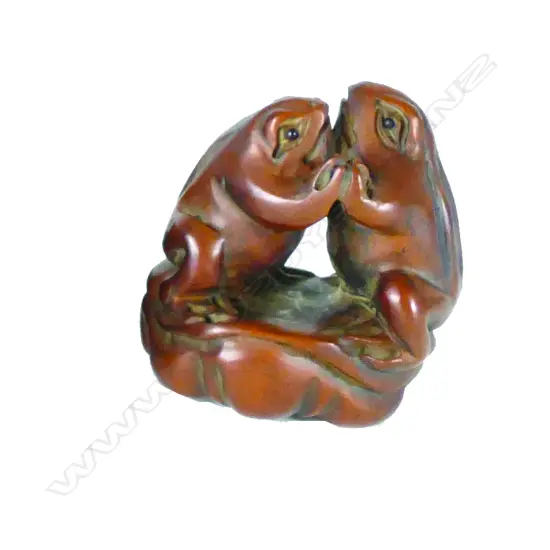 A carved boxwood netsuke