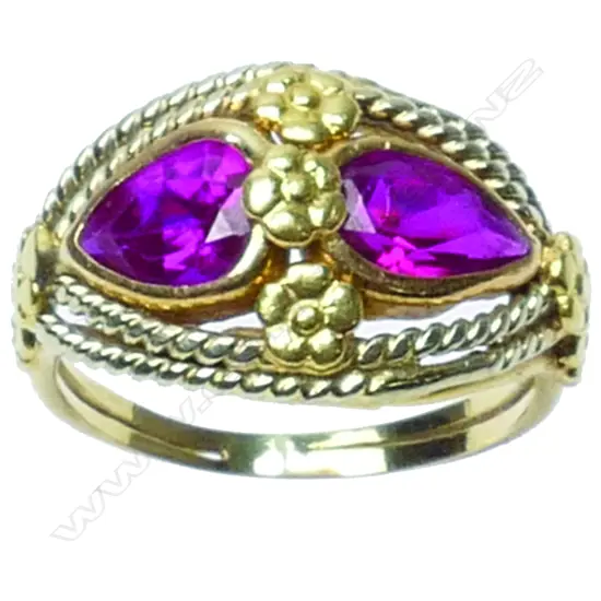 A 9ct gold and amethyst ring