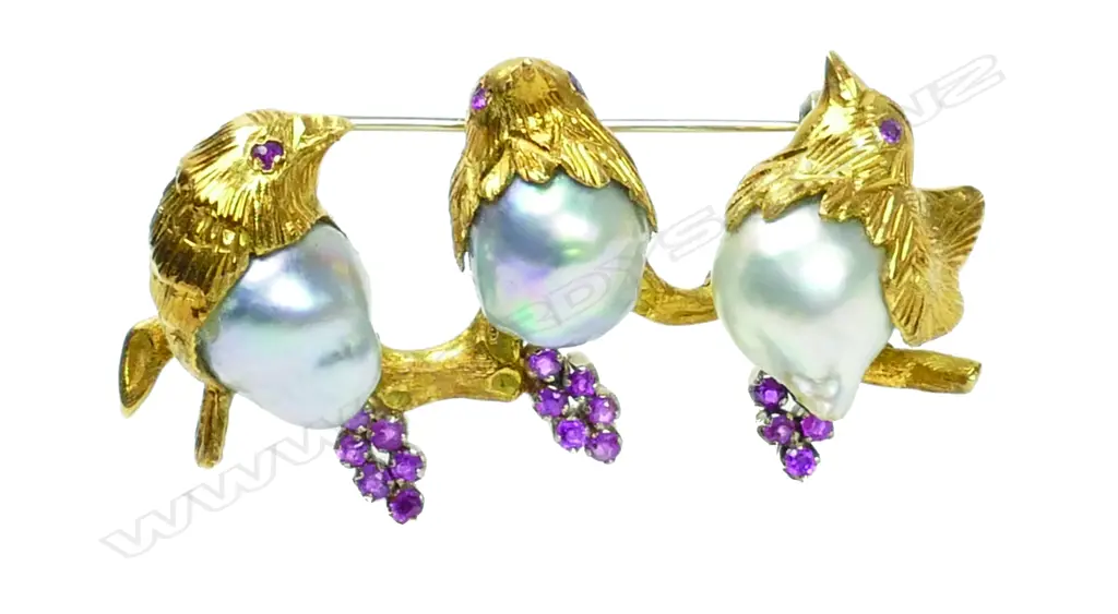 An 18ct gold Image 1++