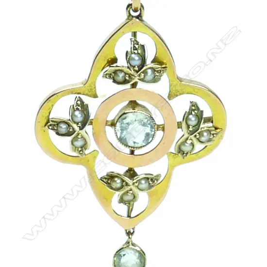 An Edwardian 9ct. rose gold pendant