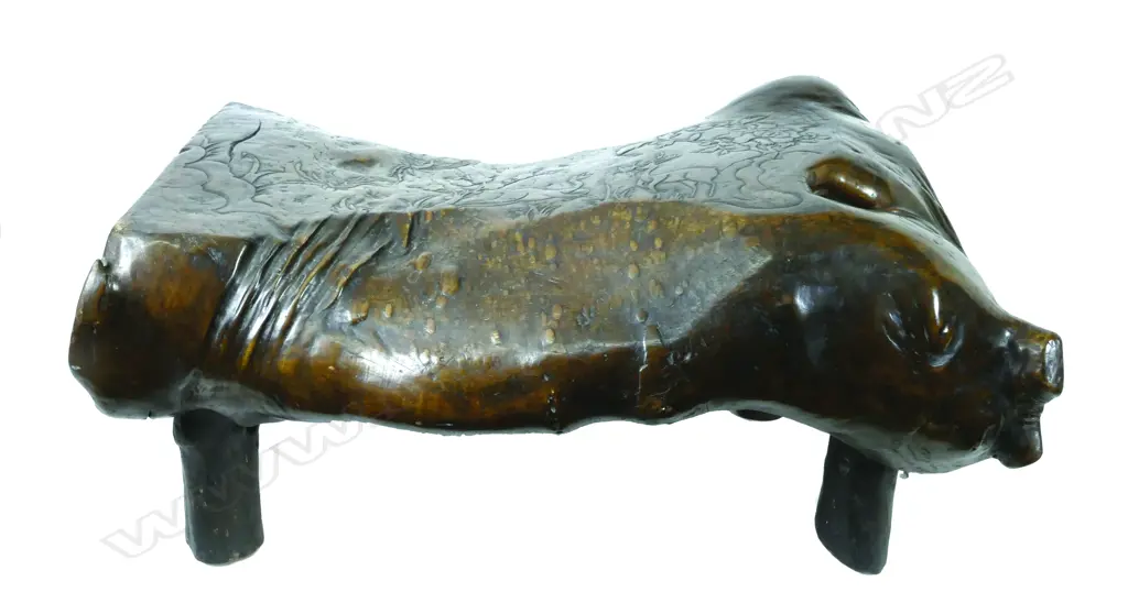 A most unusual Chinese bench seat Image 1++