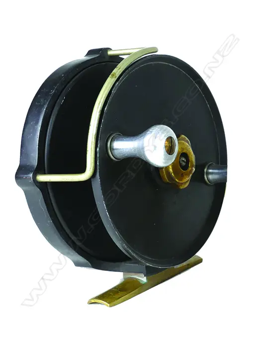 A c.1930s large 5½" Ogden Smiths game fishing reel Image 1++
