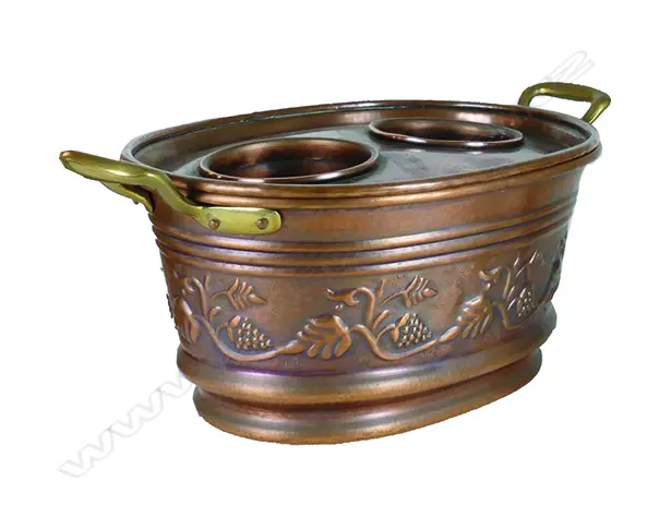 A hand made Italian copper wine bucket Image 1++