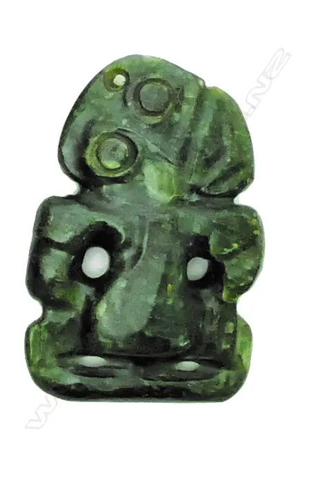 A late 19th/early 20thC Maori greenstone hei tiki Image 1++