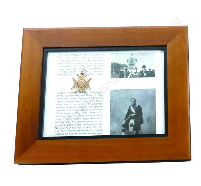 A 1904 N.Z 9ct gold 1st Prize shooting competition medal Image 1++