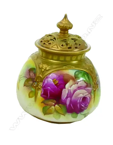 A mid-20thC Royal Worcester rose hand painted potpourri Image 1++