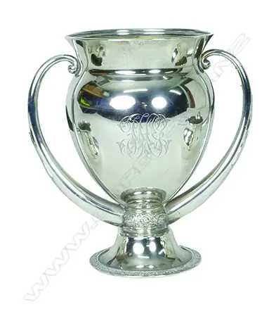 A late 19thC American heavy sterling silver vase Image 1++