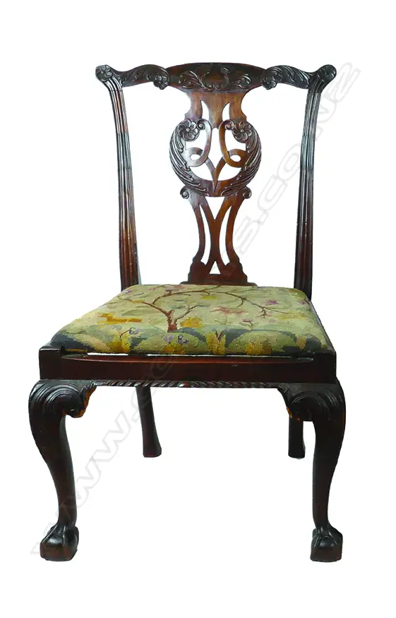 A Chippendale mahogany side chair Image 1++