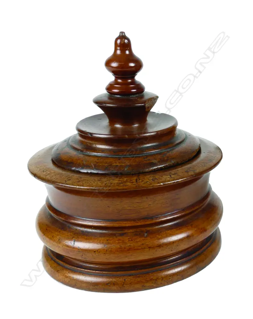 A 19thC turned wooden lidded box Image 1++