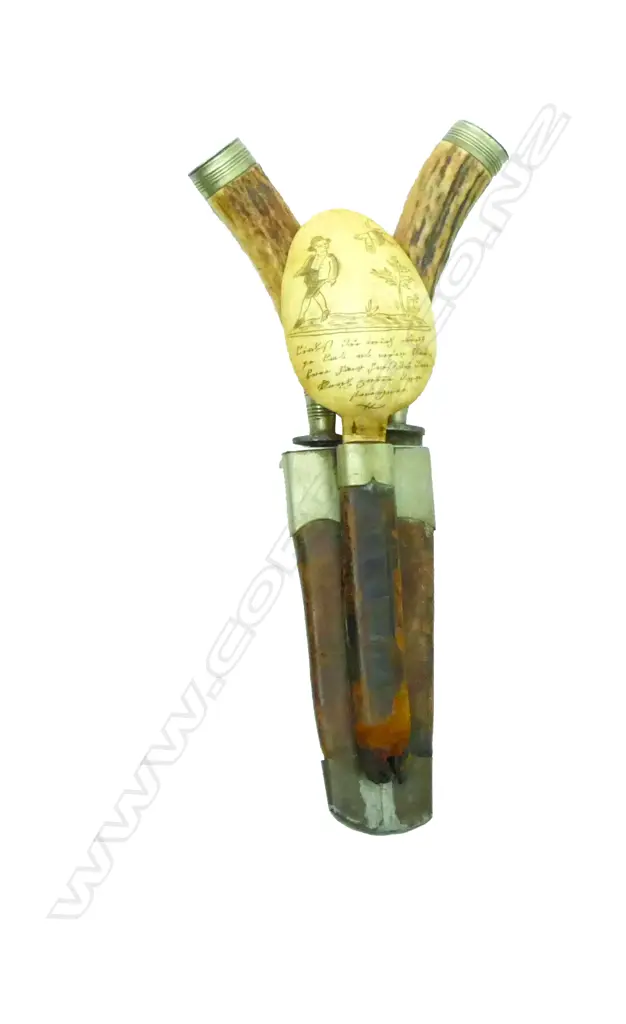 A European horn and antler cutlery trio Image 1++