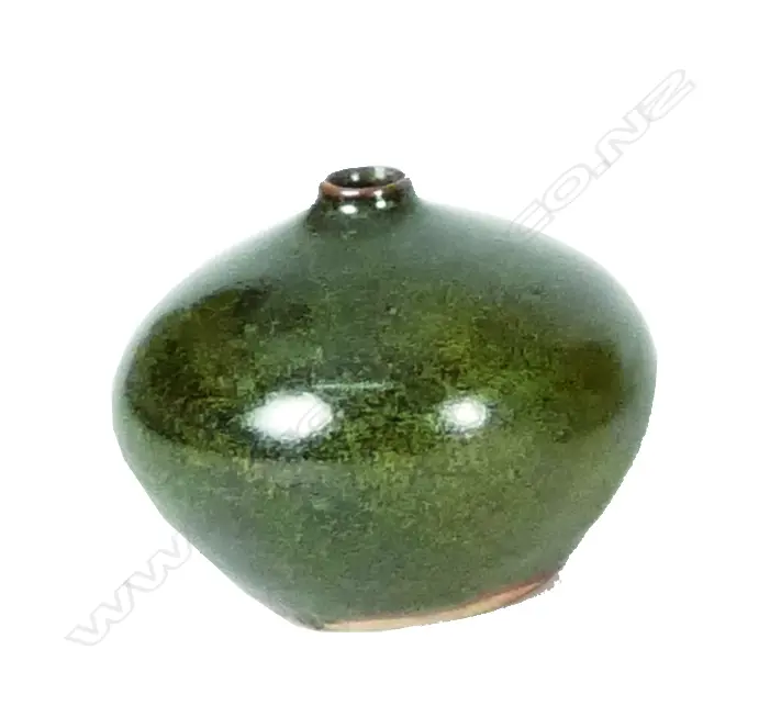 A small Len Castle specimen vase Image 1++