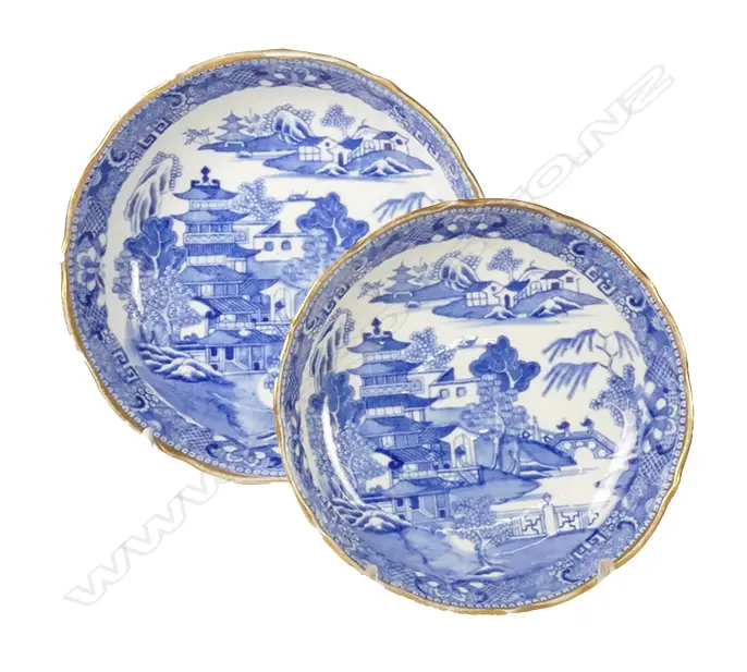 A pair of 19thC Chinese blue and white saucer bowls Image 1++