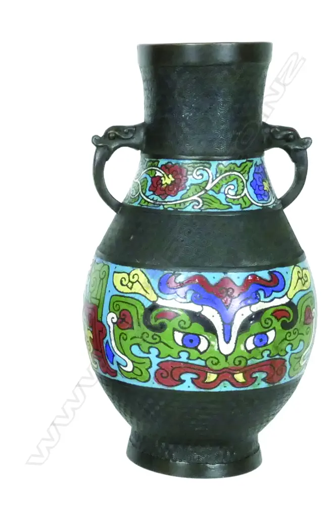 A Chinese champlevé enamel and bronze vase Image 1++