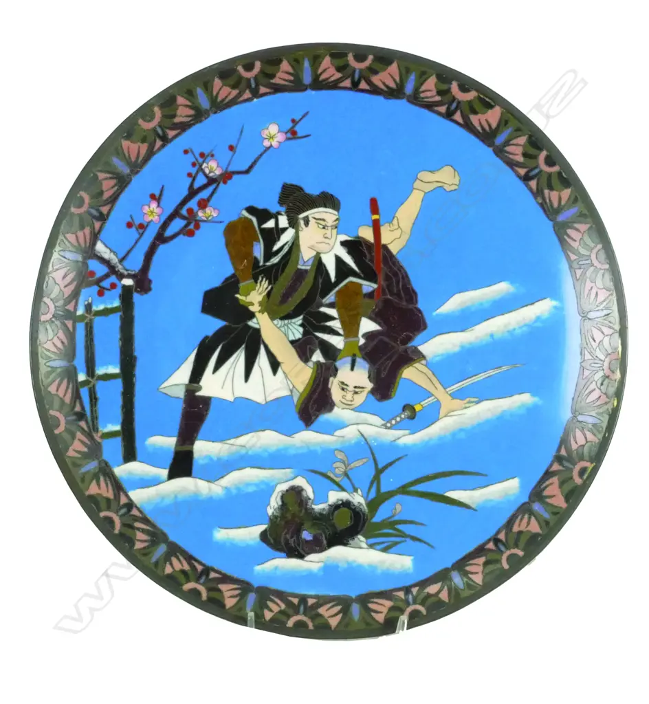 A Japanese cloisonne plate Image 1++