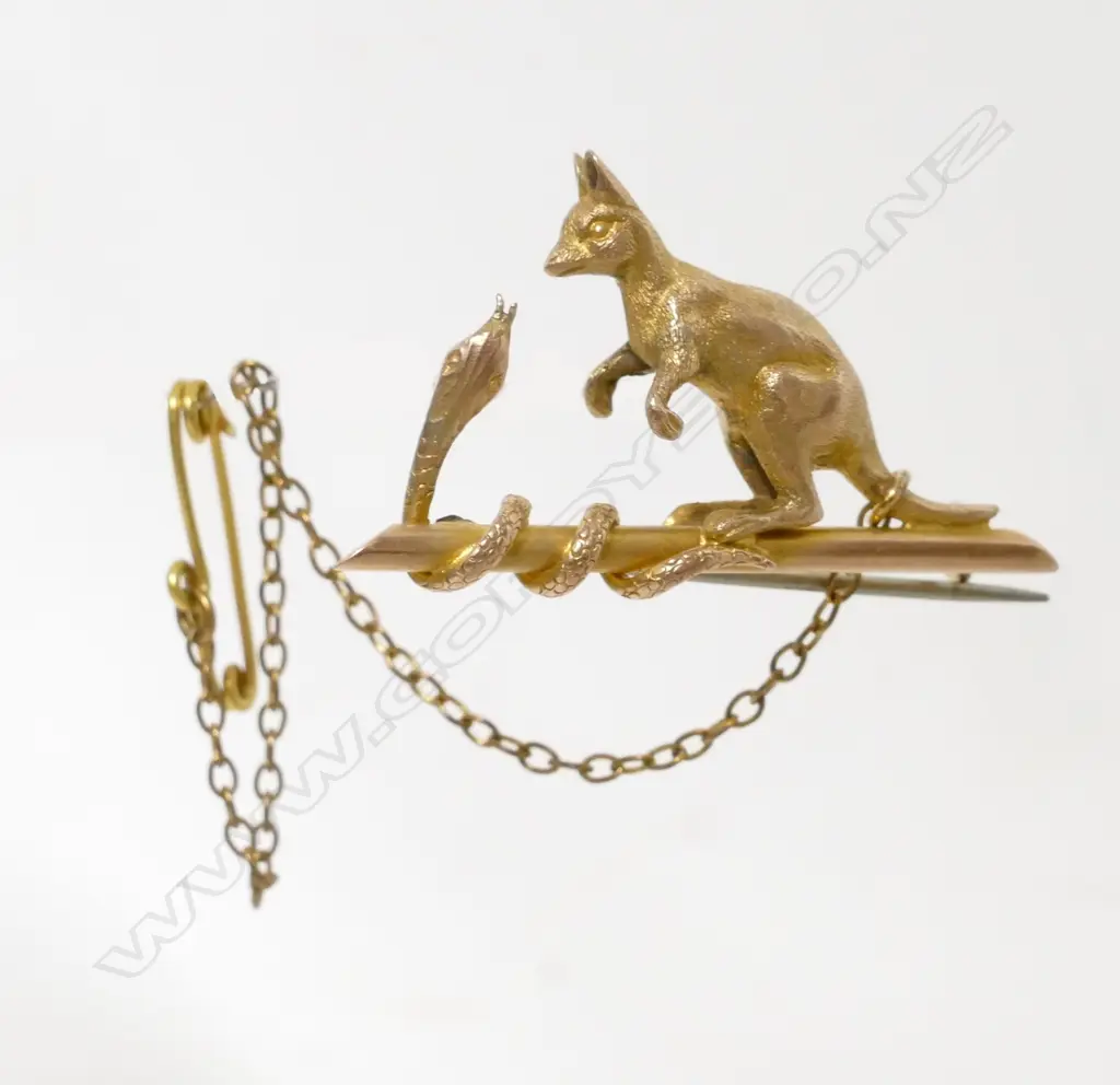 An Australian colonial 9ct. gold brooch Image 1++