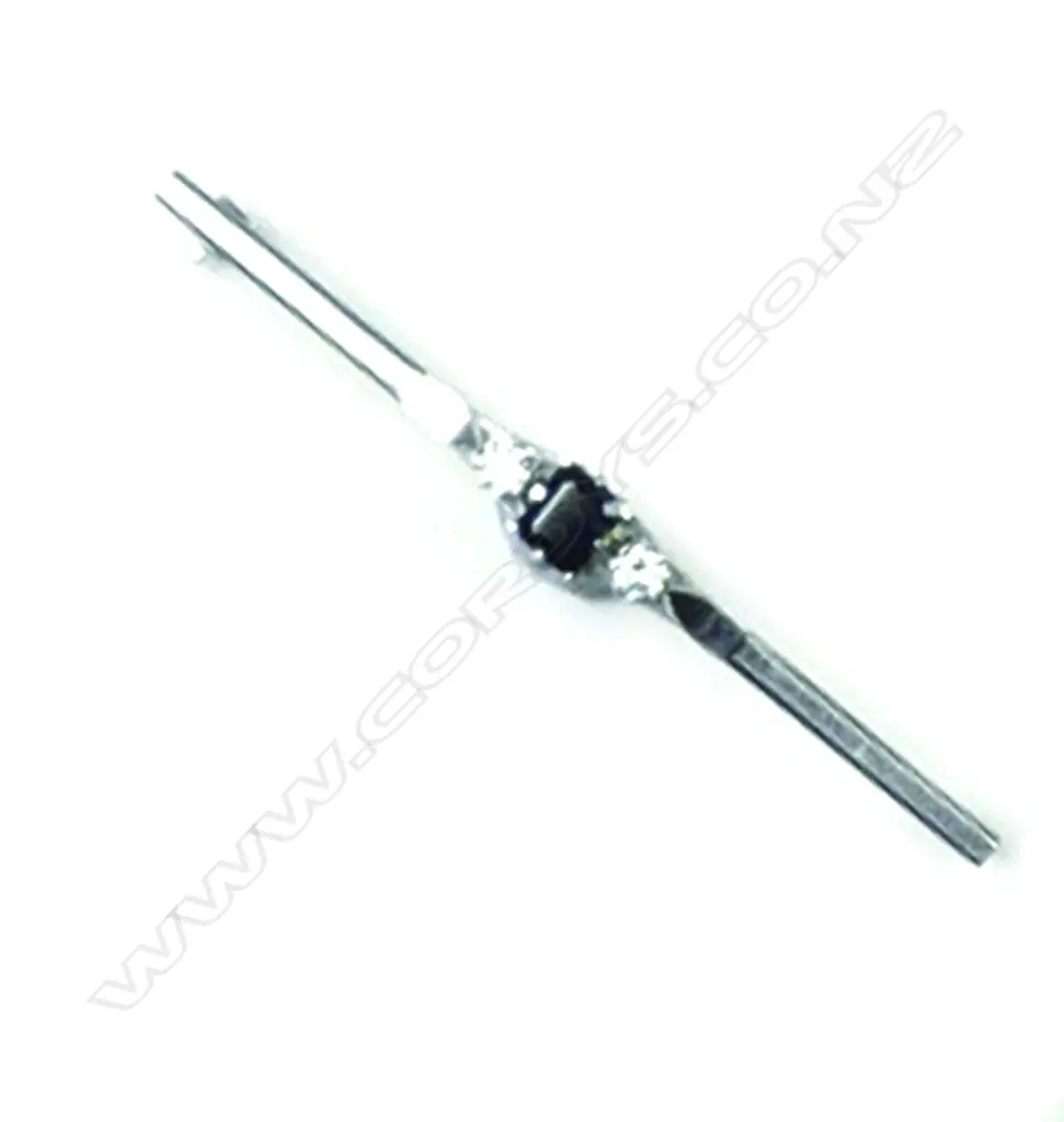 An estate 18ct. white gold Image 1++