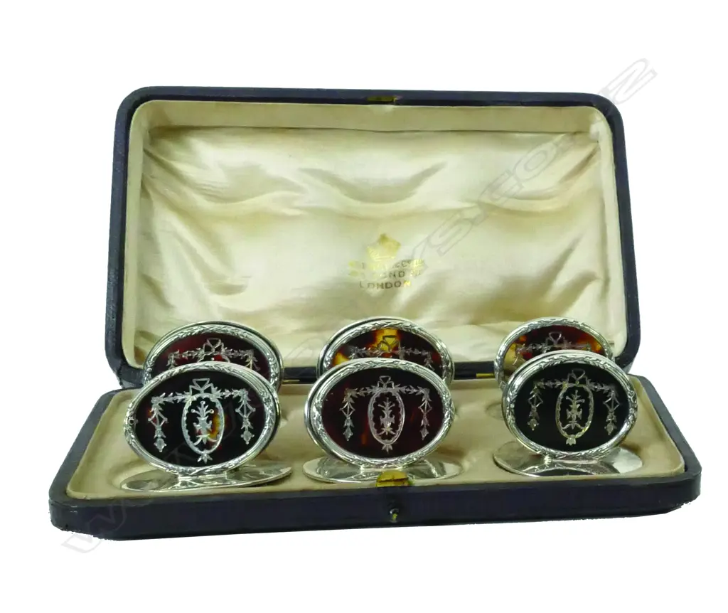 A set of six quality Edwardian silver and tortoiseshell menu/name place holders Image 1++