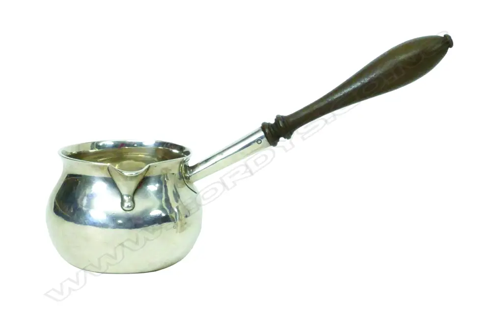 A George II silver brandy saucepan Image 1++
